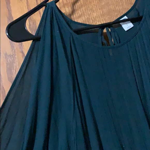 Green Open Shoulder Top - Picture 2 of 5